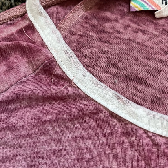 Medium Pink Tshirt with open shoulders - Picture 3 of 4